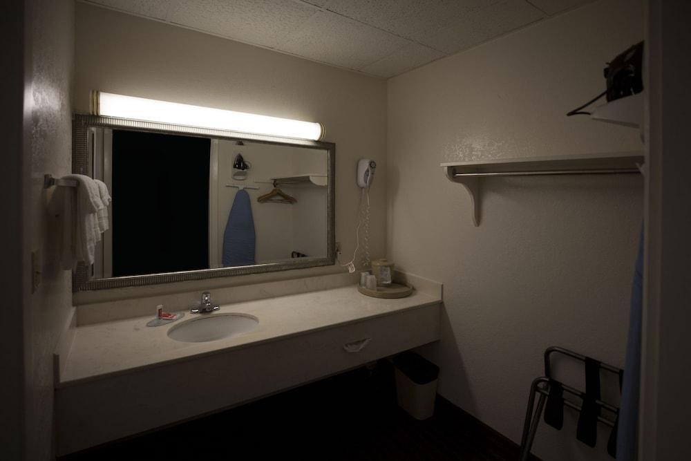 Econo Lodge Wytheville I-77 & I-81 Eksteriør billede
