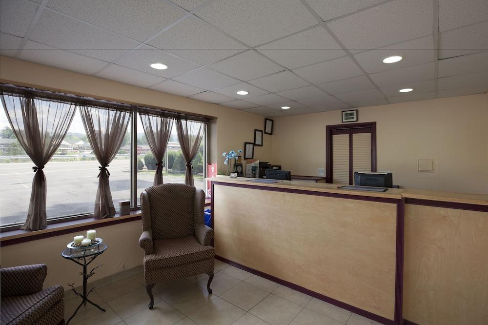 Econo Lodge Wytheville I-77 & I-81 Eksteriør billede