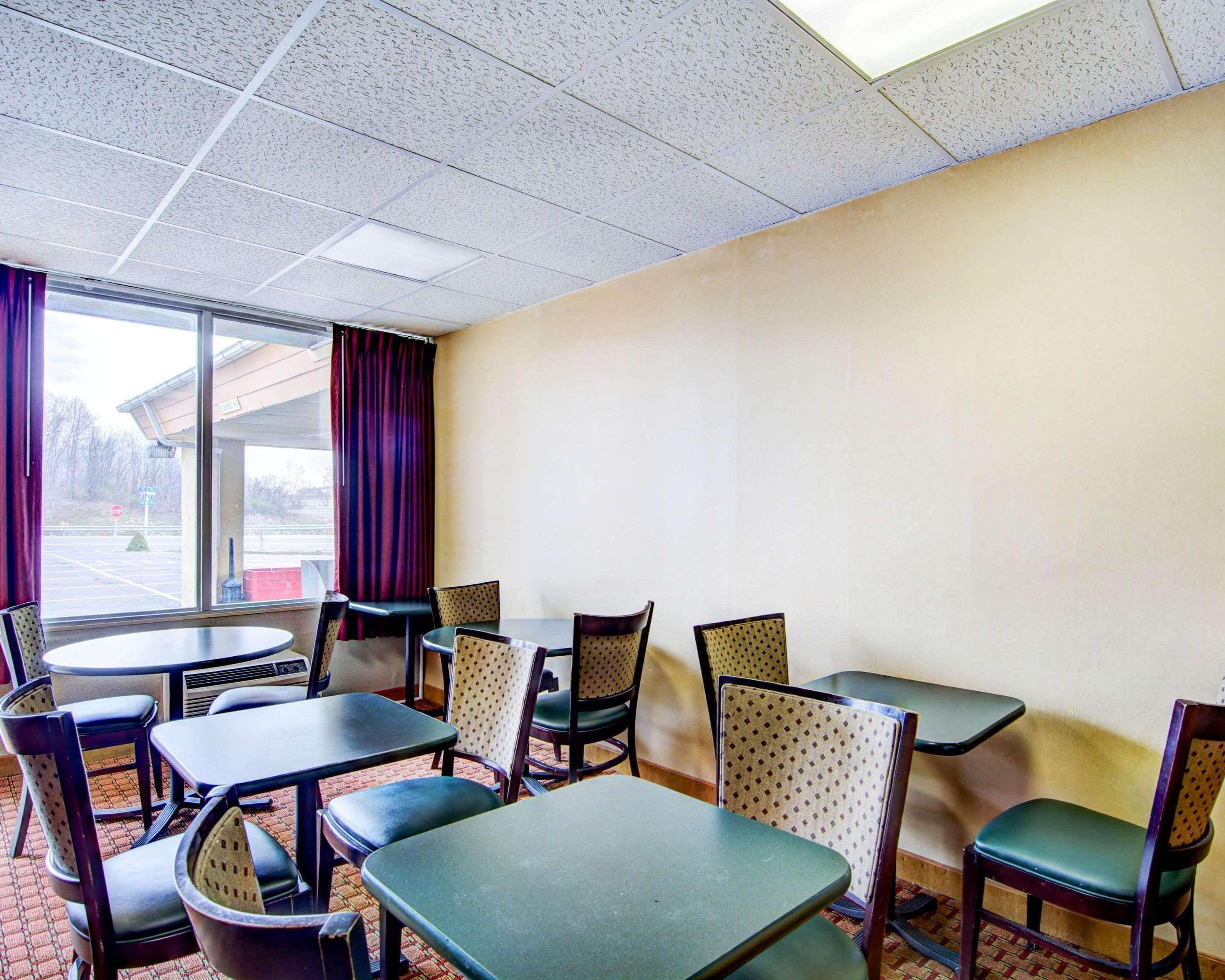 Econo Lodge Wytheville I-77 & I-81 Eksteriør billede