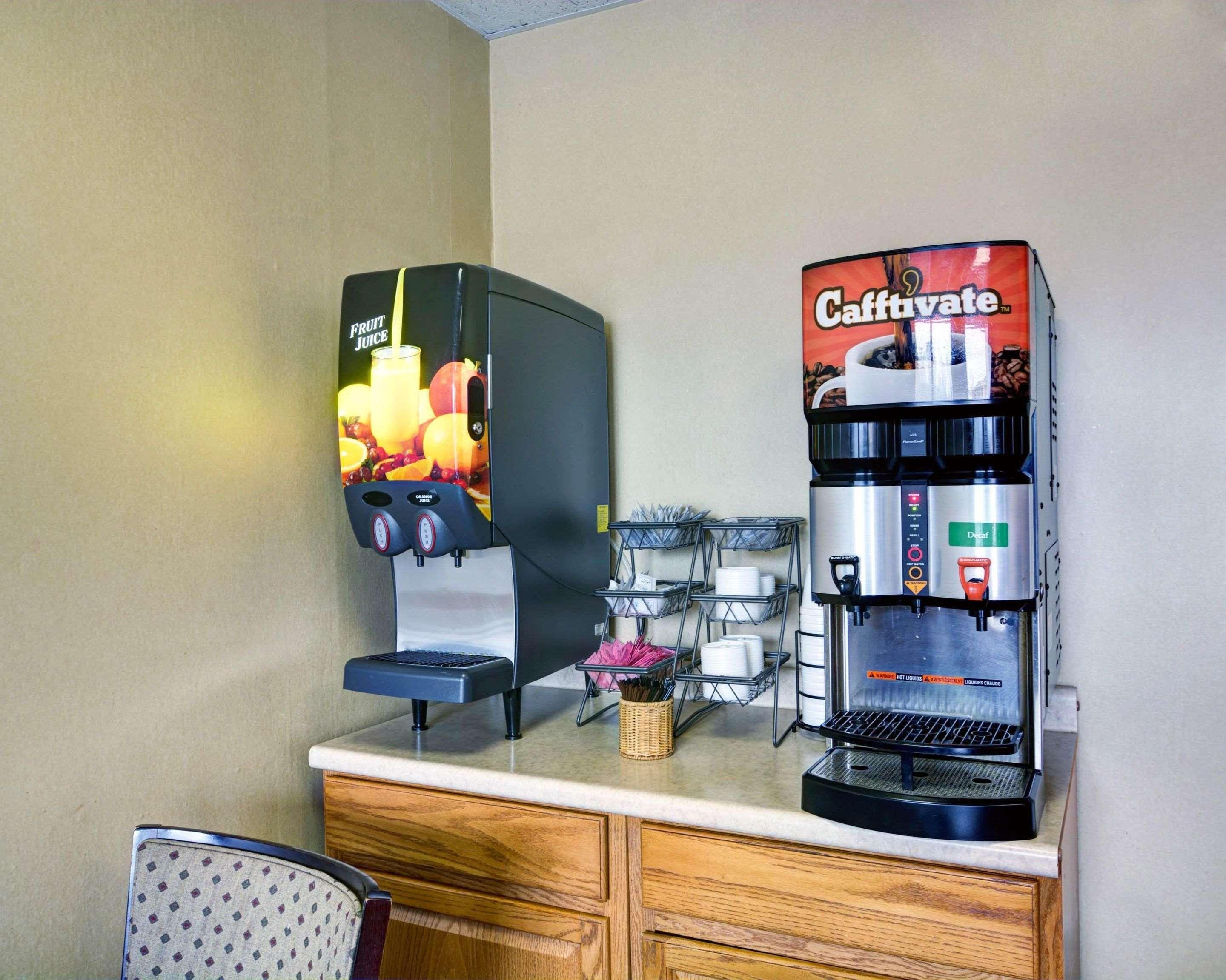 Econo Lodge Wytheville I-77 & I-81 Eksteriør billede