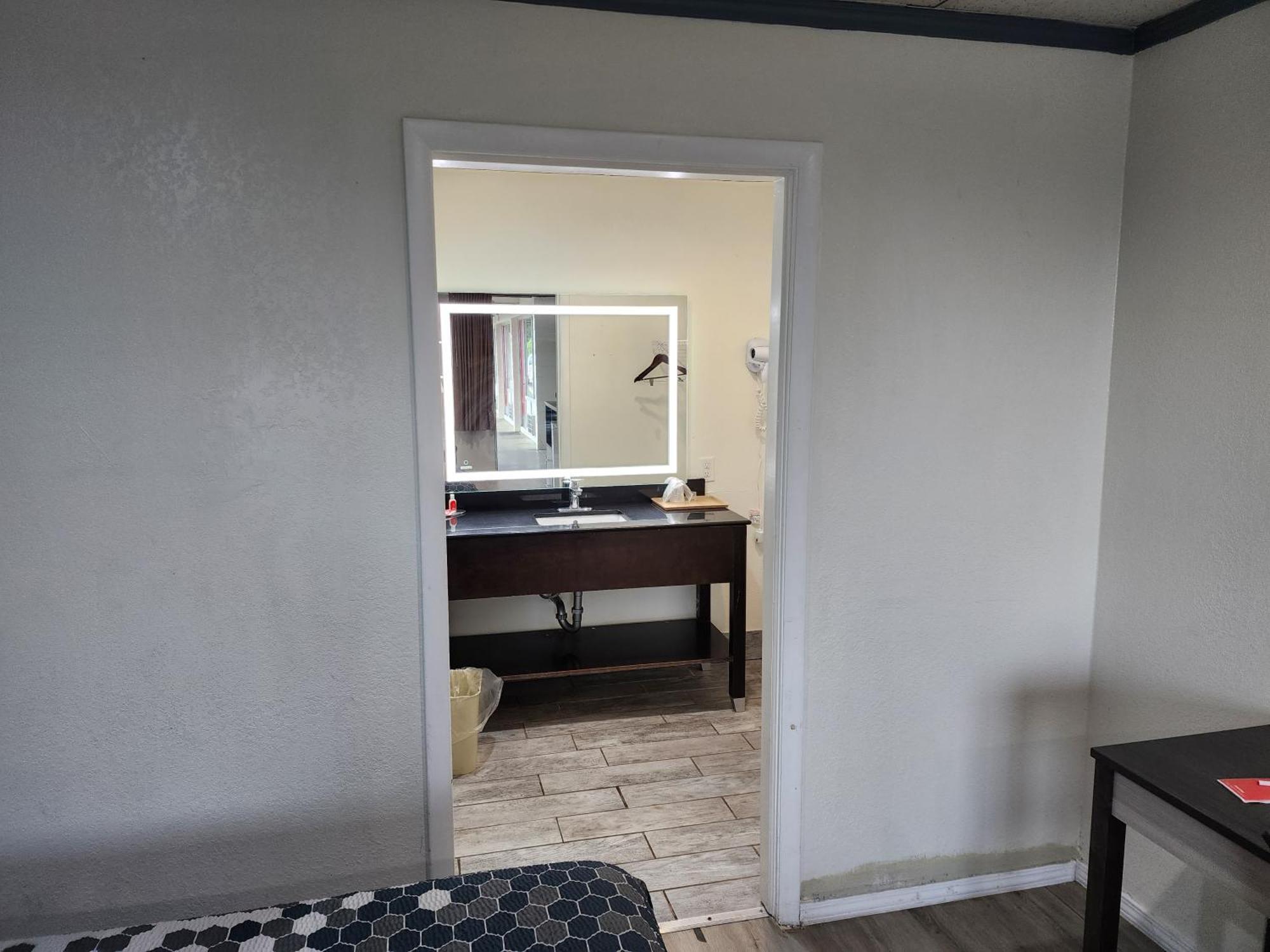 Econo Lodge Wytheville I-77 & I-81 Eksteriør billede