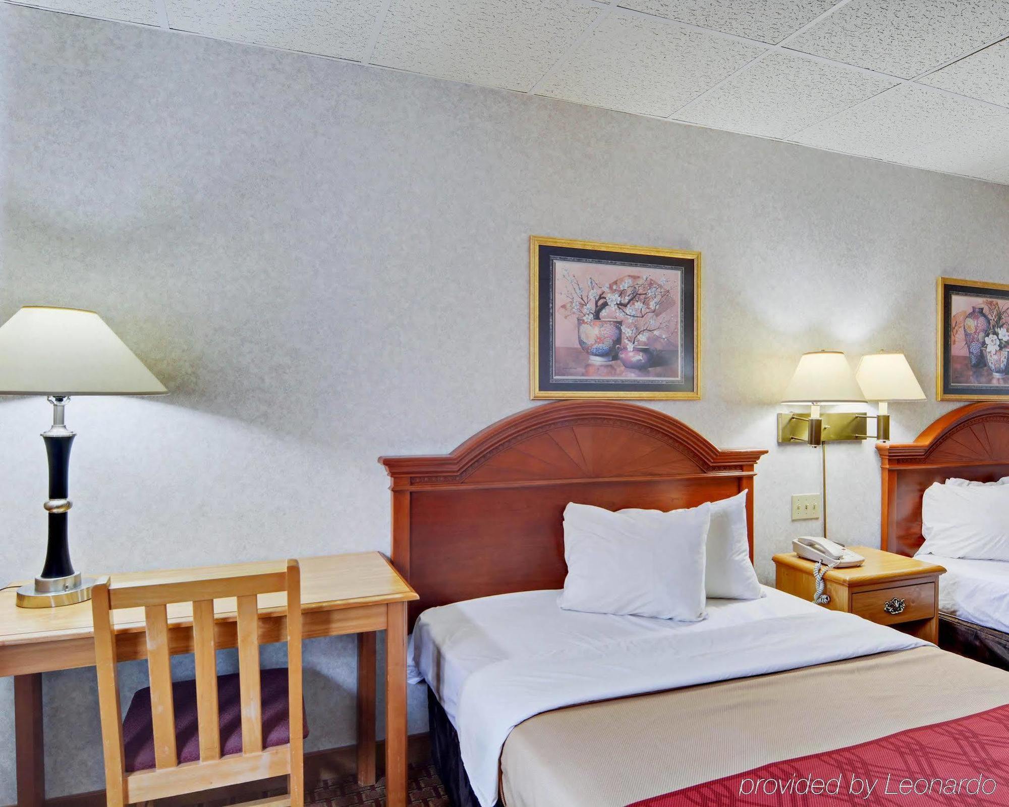Econo Lodge Wytheville I-77 & I-81 Eksteriør billede